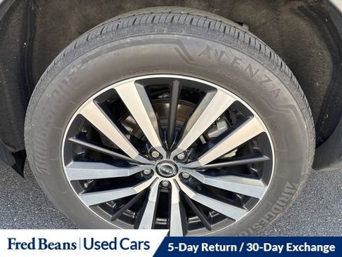 Used 2023 Nissan Pathfinder Platinum w/ Cargo Package AWD/4WD image 8