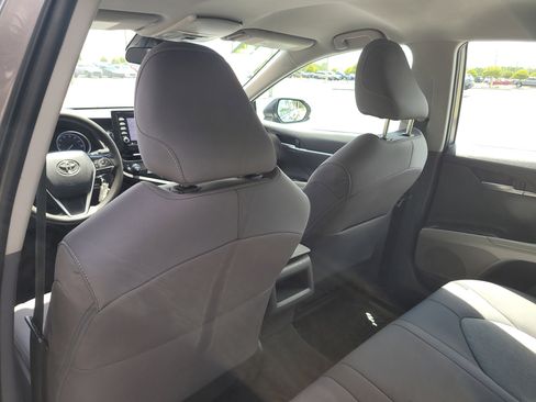 Used 2022 Toyota Camry LE FWD image 12