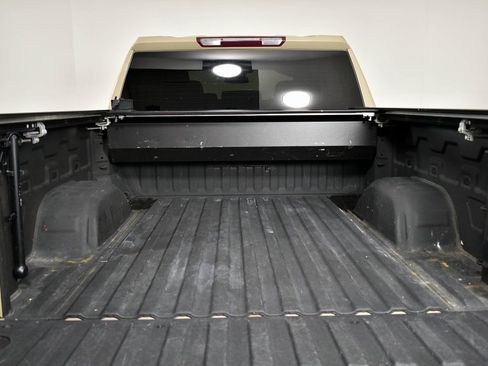 Used 2023 GMC Sierra 1500 AT4 image 10