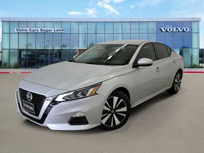 Used 2022 Nissan Altima 2.5 SV