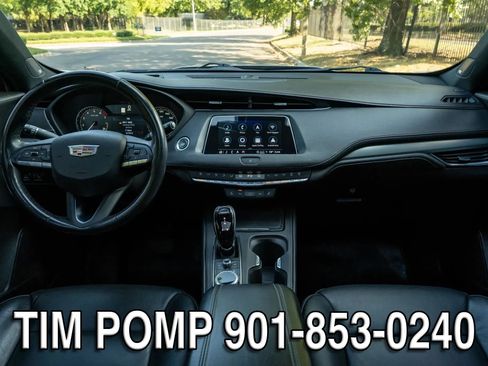 Used 2023 Cadillac XT4 Premium Luxury w/ Cold Weather Package FWD image 18