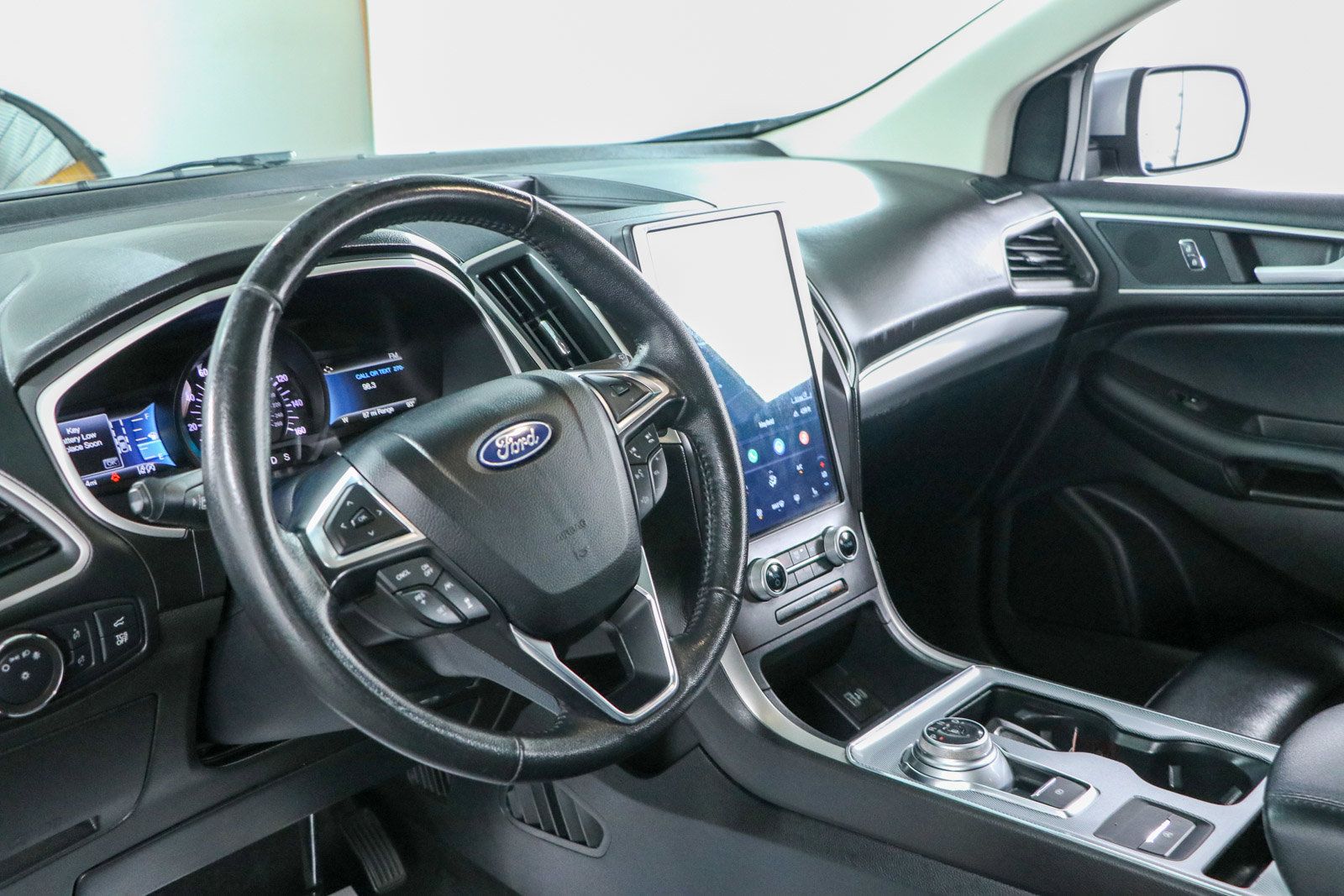 Used 2021 Ford Edge SEL w/ Convenience Package FWD image 23