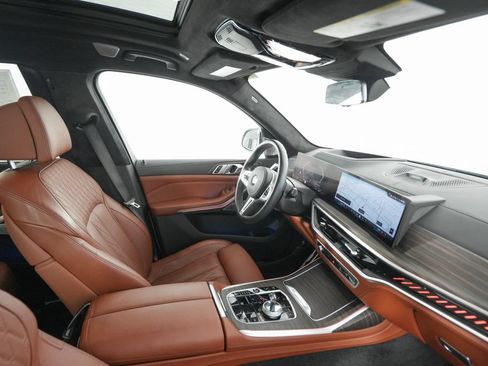 Used 2024 BMW X7 M60i w/ Executive Package AWD/4WD image 20
