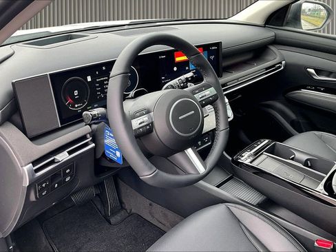 New 2026 Hyundai Tucson Limited image 7