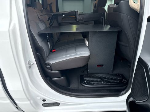 Used 2019 RAM 1500 Big Horn image 14