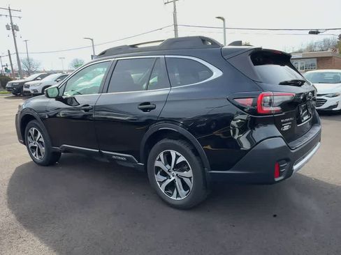 Used 2020 Subaru Outback Limited image 6