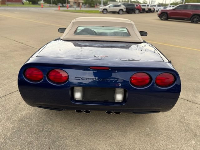 Used 2004 Chevrolet Corvette Convertible w/ Preferred Equipment Group RWD image 5