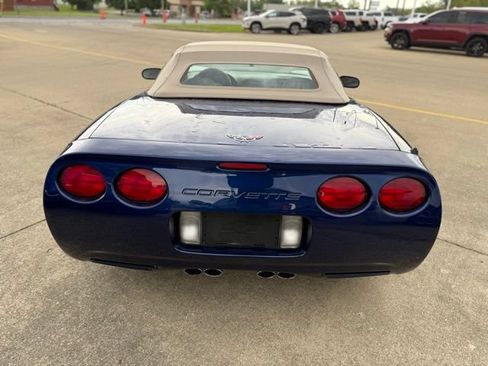 Used 2004 Chevrolet Corvette Convertible w/ Preferred Equipment Group RWD image 5
