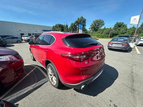 Used 2018 Alfa Romeo Stelvio Ti AWD/4WD image 4