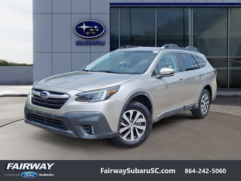Used 2020 Subaru Outback Premium AWD/4WD image 1
