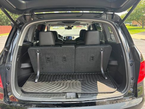 Used 2017 Honda Pilot Touring image 13