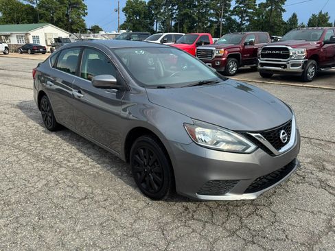 Used 2017 Nissan Sentra SV FWD image 7