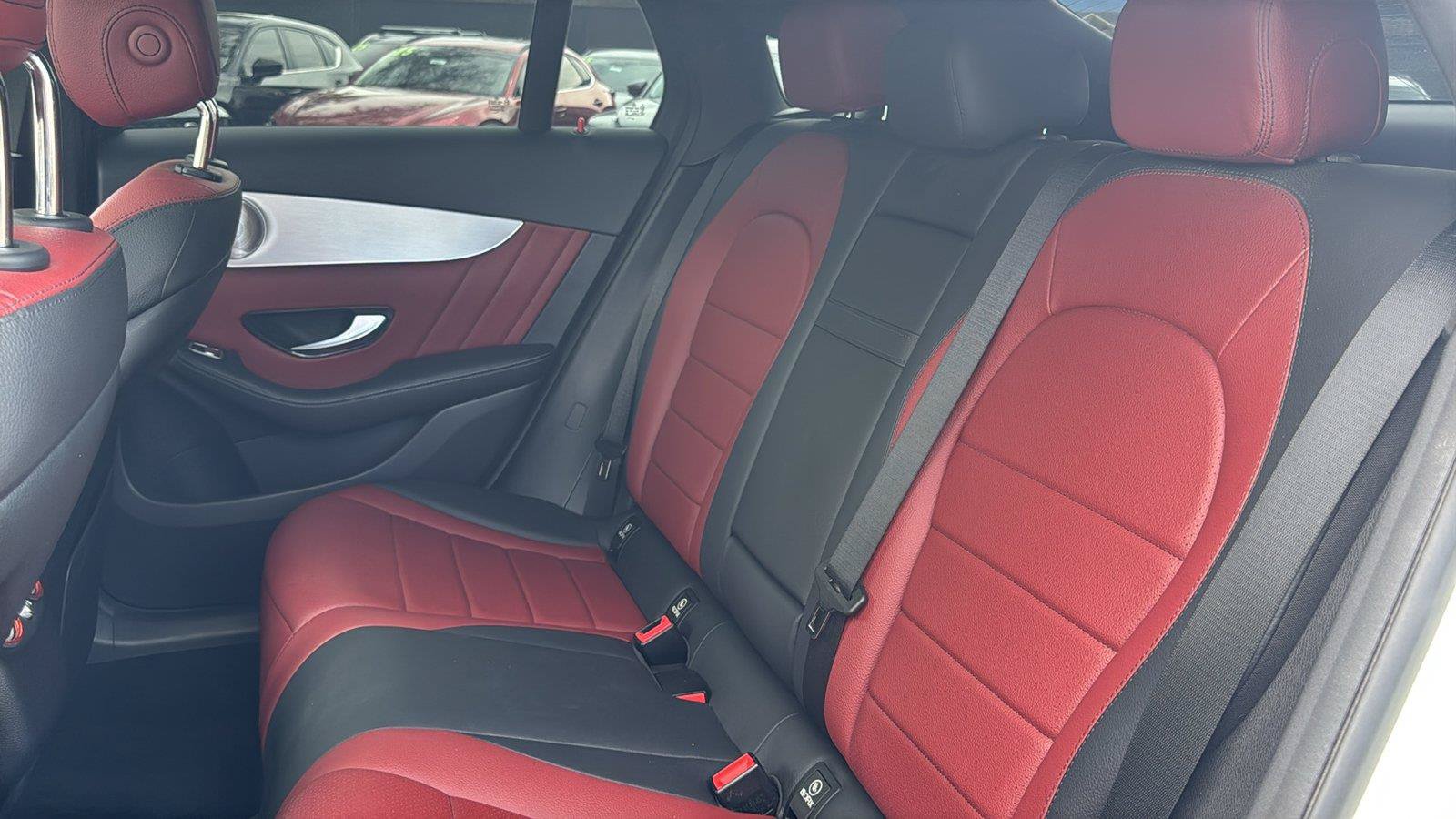 Used 2019 Mercedes-Benz GLC 300 4MATIC Coupe image 24