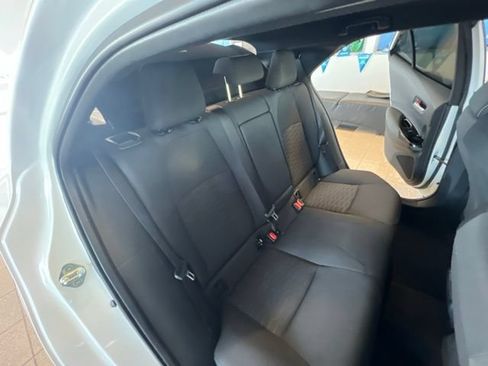 Used 2023 Toyota Corolla SE w/ SE Premium Package FWD image 17