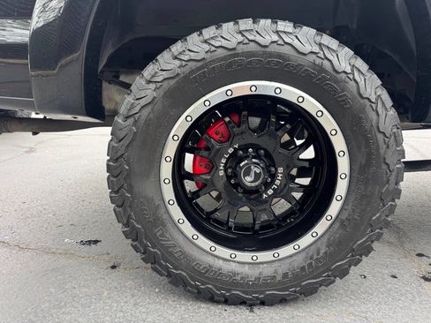 Used 2019 Ford F150 Lariat w/ Equipment Group 502A Luxury AWD/4WD image 25