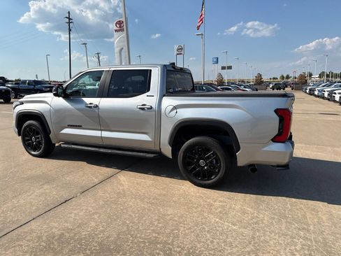 Used 2024 Toyota Tundra Limited AWD/4WD image 8