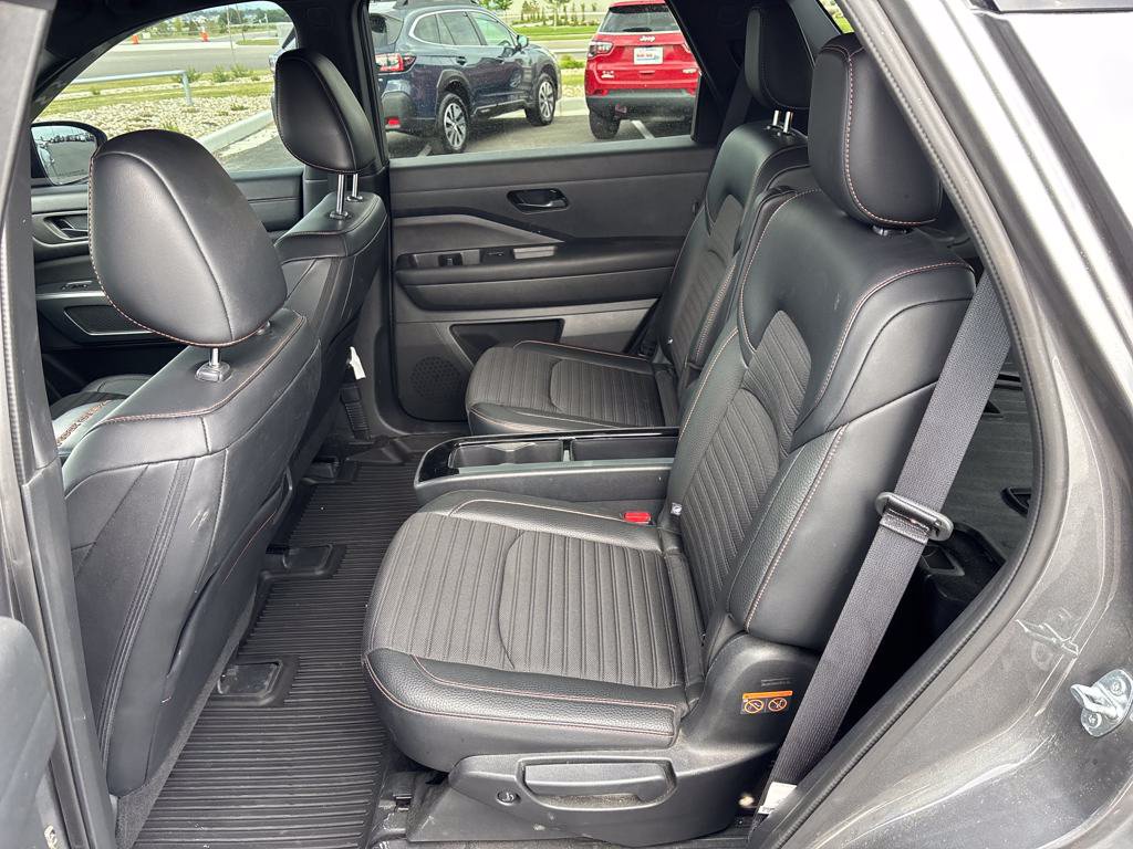 Used 2024 Nissan Pathfinder Rock Creek AWD/4WD image 24
