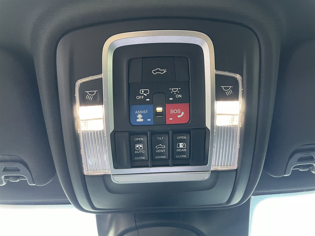 Used 2019 RAM 3500 Limited AWD/4WD image 38