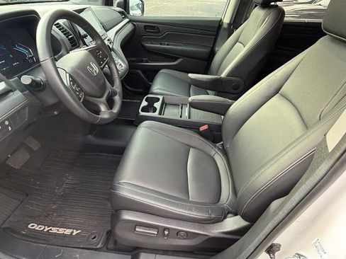 Used 2024 Honda Odyssey EX-L image 13