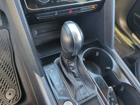 Certified 2022 Volkswagen Atlas SE image 15