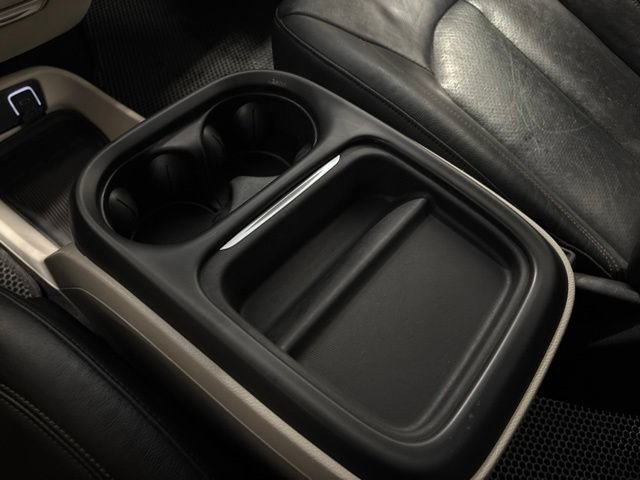 Used 2020 Chrysler Pacifica Touring-L FWD image 27
