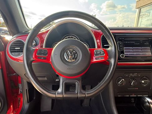 Used 2014 Volkswagen Beetle 2.5 FWD image 14