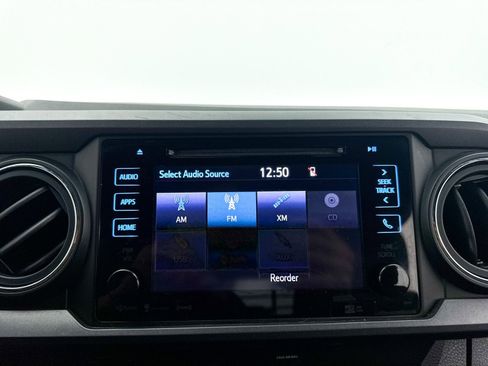 Used 2019 Toyota Tacoma TRD Off-Road image 21