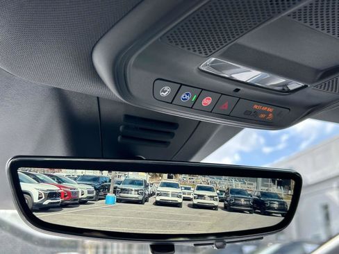 New 2026 Chevrolet Equinox EV LT image 23