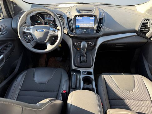 Used 2016 Ford Escape SE w/ SE Chrome Package image 11