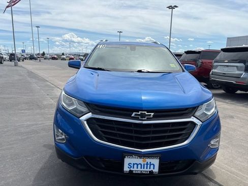 Certified 2019 Chevrolet Equinox LT w/ Sun & Navigation Package FWD image 8