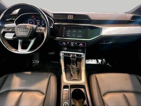 Used 2021 Audi Q3 2.0T Premium w/ Convenience Package AWD/4WD image 16