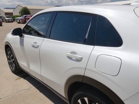 Used 2026 Honda HR-V EX-L image 8