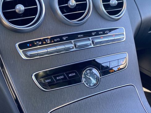 Used 2020 Mercedes-Benz C 300 Sedan image 24