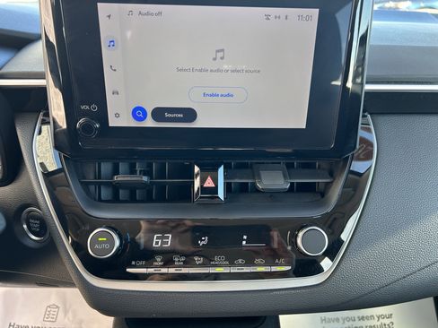 Used 2023 Toyota Corolla LE image 27