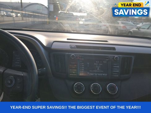 Used 2017 Toyota RAV4 LE w/ Carpet Mat Package image 7