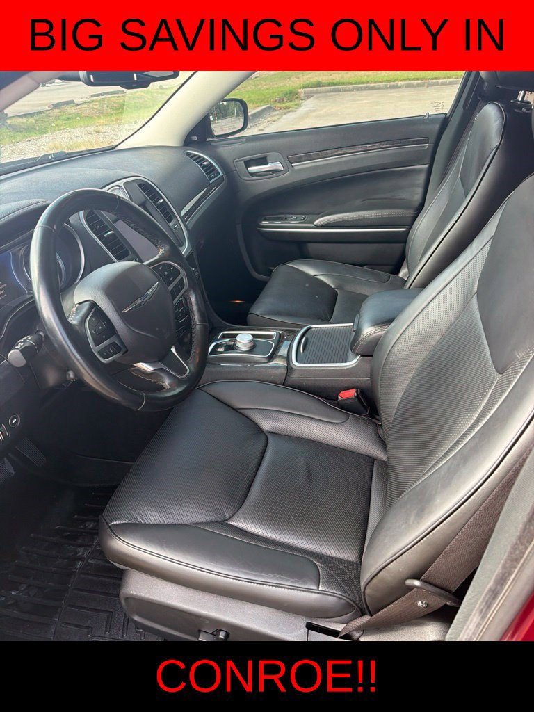 Used 2022 Chrysler 300 Touring L w/ Popular Equipment Group RWD image 7
