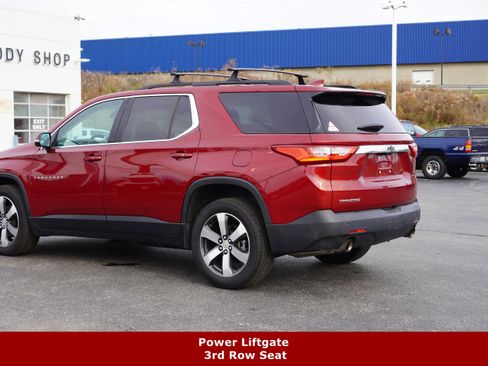 Used 2020 Chevrolet Traverse LT w/ LT Premium Package image 5