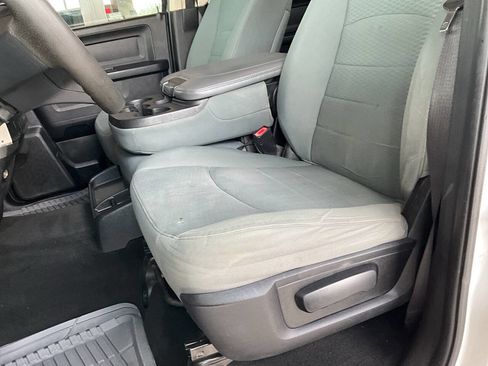 Used 2014 RAM 2500 Tradesman w/ Chrome Appearance Group AWD/4WD image 32