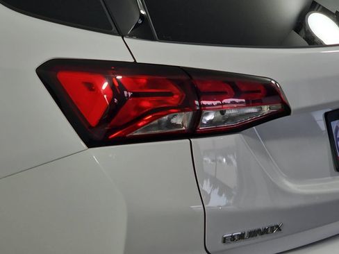 Used 2022 Chevrolet Equinox LT AWD/4WD image 12