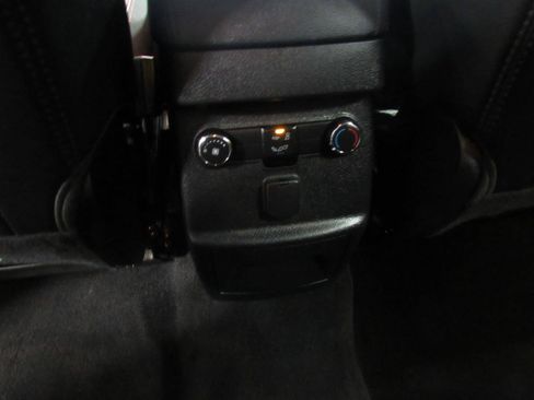 Used 2019 Ford Explorer XLT w/ Equipment Group 202A AWD/4WD image 28