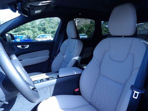 New 2026 Volvo XC60 B5 Core w/ Climate Package image 12