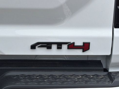 New 2026 GMC Canyon AT4 AWD/4WD image 7