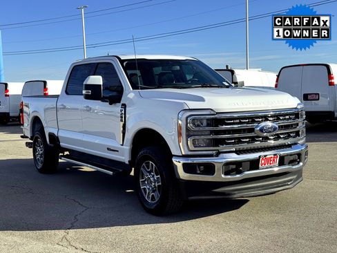 Used 2023 Ford F250 Lariat w/ FX4 Off-Road Package image 5