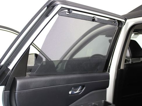 Used 2023 Nissan Pathfinder SL image 33