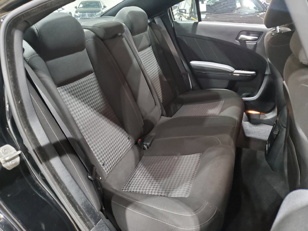 Used 2023 Dodge Charger R/T w/ Blacktop Package RWD image 18