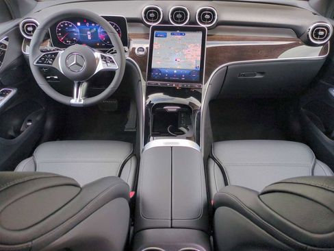 Used 2025 Mercedes-Benz GLC 300 GLC 300 image 16