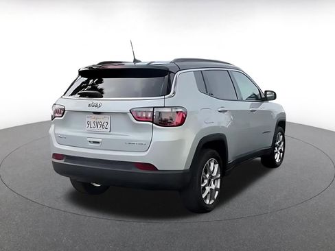 Used 2025 Jeep Compass Limited AWD/4WD image 14