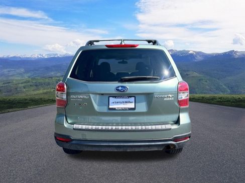 Used 2016 Subaru Forester 2.5i Premium w/ All-Weather Package AWD/4WD image 4