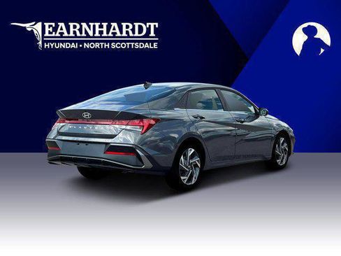 New 2025 Hyundai Elantra SEL image 7