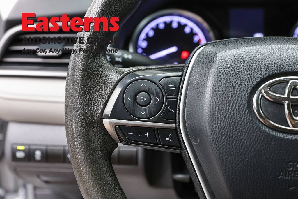Used 2021 Toyota Camry LE FWD image 16